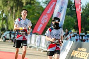 BIB: 2809, 808
                            <button type="button" onclick="openModal(6563007)" class="btn btn-primary btn-sm float-right btn-popup" data-toggle="modal" data-target=".modal-high-quality">
                        <i class="fas fa-shopping-cart"></i> Add to Cart
                    </button>
                                            <button type="button" onclick="isThisMe(6563007, true)" class="btn btn-success btn-sm float-right btn-popup btn-isme hidden" data-toggle="tooltip" data-placement="bottom" title="นี่คือรูปของคุณใช่ไหม คลิกที่นี่เพื่อเอาเข้าอัลบั้ม">
                        <i class="fas fa-plus"></i> Add to album
                    </button>
                    <button type="button" onclick="isThisMe(6563007, false)" class="btn btn-warning btn-sm float-right btn-popup btn-isnotme hidden">
                        <i class="fas fa-ban"></i> Remove from album
                    </button>