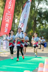 BIB: 6414
                            <button type="button" onclick="openModal(6560003)" class="btn btn-primary btn-sm float-right btn-popup" data-toggle="modal" data-target=".modal-high-quality">
                        <i class="fas fa-shopping-cart"></i> Add to Cart
                    </button>
                                            <button type="button" onclick="isThisMe(6560003, true)" class="btn btn-success btn-sm float-right btn-popup btn-isme hidden" data-toggle="tooltip" data-placement="bottom" title="นี่คือรูปของคุณใช่ไหม คลิกที่นี่เพื่อเอาเข้าอัลบั้ม">
                        <i class="fas fa-plus"></i> Add to album
                    </button>
                    <button type="button" onclick="isThisMe(6560003, false)" class="btn btn-warning btn-sm float-right btn-popup btn-isnotme hidden">
                        <i class="fas fa-ban"></i> Remove from album
                    </button>