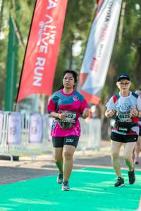 BIB: 6325, 402
                            <button type="button" onclick="openModal(6560718)" class="btn btn-primary btn-sm float-right btn-popup" data-toggle="modal" data-target=".modal-high-quality">
                        <i class="fas fa-shopping-cart"></i> Add to Cart
                    </button>
                                            <button type="button" onclick="isThisMe(6560718, true)" class="btn btn-success btn-sm float-right btn-popup btn-isme hidden" data-toggle="tooltip" data-placement="bottom" title="นี่คือรูปของคุณใช่ไหม คลิกที่นี่เพื่อเอาเข้าอัลบั้ม">
                        <i class="fas fa-plus"></i> Add to album
                    </button>
                    <button type="button" onclick="isThisMe(6560718, false)" class="btn btn-warning btn-sm float-right btn-popup btn-isnotme hidden">
                        <i class="fas fa-ban"></i> Remove from album
                    </button>