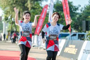 BIB: 3903, 3902
                            <button type="button" onclick="openModal(6562329)" class="btn btn-primary btn-sm float-right btn-popup" data-toggle="modal" data-target=".modal-high-quality">
                        <i class="fas fa-shopping-cart"></i> Add to Cart
                    </button>
                                            <button type="button" onclick="isThisMe(6562329, true)" class="btn btn-success btn-sm float-right btn-popup btn-isme hidden" data-toggle="tooltip" data-placement="bottom" title="นี่คือรูปของคุณใช่ไหม คลิกที่นี่เพื่อเอาเข้าอัลบั้ม">
                        <i class="fas fa-plus"></i> Add to album
                    </button>
                    <button type="button" onclick="isThisMe(6562329, false)" class="btn btn-warning btn-sm float-right btn-popup btn-isnotme hidden">
                        <i class="fas fa-ban"></i> Remove from album
                    </button>