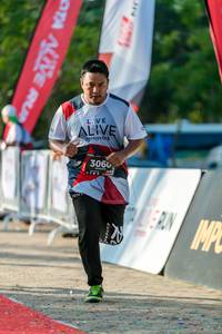 BIB: 3060
                            <button type="button" onclick="openModal(6560876)" class="btn btn-primary btn-sm float-right btn-popup" data-toggle="modal" data-target=".modal-high-quality">
                        <i class="fas fa-shopping-cart"></i> Add to Cart
                    </button>
                                            <button type="button" onclick="isThisMe(6560876, true)" class="btn btn-success btn-sm float-right btn-popup btn-isme hidden" data-toggle="tooltip" data-placement="bottom" title="นี่คือรูปของคุณใช่ไหม คลิกที่นี่เพื่อเอาเข้าอัลบั้ม">
                        <i class="fas fa-plus"></i> Add to album
                    </button>
                    <button type="button" onclick="isThisMe(6560876, false)" class="btn btn-warning btn-sm float-right btn-popup btn-isnotme hidden">
                        <i class="fas fa-ban"></i> Remove from album
                    </button>