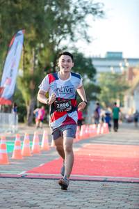 BIB: 2896
                            <button type="button" onclick="openModal(6552807)" class="btn btn-primary btn-sm float-right btn-popup" data-toggle="modal" data-target=".modal-high-quality">
                        <i class="fas fa-shopping-cart"></i> Add to Cart
                    </button>
                                            <button type="button" onclick="isThisMe(6552807, true)" class="btn btn-success btn-sm float-right btn-popup btn-isme hidden" data-toggle="tooltip" data-placement="bottom" title="นี่คือรูปของคุณใช่ไหม คลิกที่นี่เพื่อเอาเข้าอัลบั้ม">
                        <i class="fas fa-plus"></i> Add to album
                    </button>
                    <button type="button" onclick="isThisMe(6552807, false)" class="btn btn-warning btn-sm float-right btn-popup btn-isnotme hidden">
                        <i class="fas fa-ban"></i> Remove from album
                    </button>