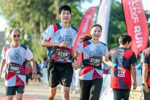 BIB: 2108, 2190, 2062
                            <button type="button" onclick="openModal(6559840)" class="btn btn-primary btn-sm float-right btn-popup" data-toggle="modal" data-target=".modal-high-quality">
                        <i class="fas fa-shopping-cart"></i> Add to Cart
                    </button>
                                            <button type="button" onclick="isThisMe(6559840, true)" class="btn btn-success btn-sm float-right btn-popup btn-isme hidden" data-toggle="tooltip" data-placement="bottom" title="นี่คือรูปของคุณใช่ไหม คลิกที่นี่เพื่อเอาเข้าอัลบั้ม">
                        <i class="fas fa-plus"></i> Add to album
                    </button>
                    <button type="button" onclick="isThisMe(6559840, false)" class="btn btn-warning btn-sm float-right btn-popup btn-isnotme hidden">
                        <i class="fas fa-ban"></i> Remove from album
                    </button>