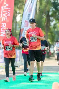 BIB: 6004, 644, 6145
                            <button type="button" onclick="openModal(6560075)" class="btn btn-primary btn-sm float-right btn-popup" data-toggle="modal" data-target=".modal-high-quality">
                        <i class="fas fa-shopping-cart"></i> Add to Cart
                    </button>
                                            <button type="button" onclick="isThisMe(6560075, true)" class="btn btn-success btn-sm float-right btn-popup btn-isme hidden" data-toggle="tooltip" data-placement="bottom" title="นี่คือรูปของคุณใช่ไหม คลิกที่นี่เพื่อเอาเข้าอัลบั้ม">
                        <i class="fas fa-plus"></i> Add to album
                    </button>
                    <button type="button" onclick="isThisMe(6560075, false)" class="btn btn-warning btn-sm float-right btn-popup btn-isnotme hidden">
                        <i class="fas fa-ban"></i> Remove from album
                    </button>