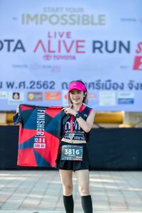 BIB: 2562, 128, 3816
                            <button type="button" onclick="openModal(6569216)" class="btn btn-primary btn-sm float-right btn-popup" data-toggle="modal" data-target=".modal-high-quality">
                        <i class="fas fa-shopping-cart"></i> Add to Cart
                    </button>
                                            <button type="button" onclick="isThisMe(6569216, true)" class="btn btn-success btn-sm float-right btn-popup btn-isme hidden" data-toggle="tooltip" data-placement="bottom" title="นี่คือรูปของคุณใช่ไหม คลิกที่นี่เพื่อเอาเข้าอัลบั้ม">
                        <i class="fas fa-plus"></i> Add to album
                    </button>
                    <button type="button" onclick="isThisMe(6569216, false)" class="btn btn-warning btn-sm float-right btn-popup btn-isnotme hidden">
                        <i class="fas fa-ban"></i> Remove from album
                    </button>