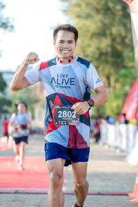 BIB: 2802, 128
                            <button type="button" onclick="openModal(6550752)" class="btn btn-primary btn-sm float-right btn-popup" data-toggle="modal" data-target=".modal-high-quality">
                        <i class="fas fa-shopping-cart"></i> Add to Cart
                    </button>
                                            <button type="button" onclick="isThisMe(6550752, true)" class="btn btn-success btn-sm float-right btn-popup btn-isme hidden" data-toggle="tooltip" data-placement="bottom" title="นี่คือรูปของคุณใช่ไหม คลิกที่นี่เพื่อเอาเข้าอัลบั้ม">
                        <i class="fas fa-plus"></i> Add to album
                    </button>
                    <button type="button" onclick="isThisMe(6550752, false)" class="btn btn-warning btn-sm float-right btn-popup btn-isnotme hidden">
                        <i class="fas fa-ban"></i> Remove from album
                    </button>