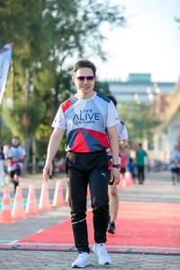 BIB: 
                            <button type="button" onclick="openModal(6526538)" class="btn btn-primary btn-sm float-right btn-popup" data-toggle="modal" data-target=".modal-high-quality">
                        <i class="fas fa-shopping-cart"></i> Add to Cart
                    </button>
                                            <button type="button" onclick="isThisMe(6526538, true)" class="btn btn-success btn-sm float-right btn-popup btn-isme hidden" data-toggle="tooltip" data-placement="bottom" title="นี่คือรูปของคุณใช่ไหม คลิกที่นี่เพื่อเอาเข้าอัลบั้ม">
                        <i class="fas fa-plus"></i> Add to album
                    </button>
                    <button type="button" onclick="isThisMe(6526538, false)" class="btn btn-warning btn-sm float-right btn-popup btn-isnotme hidden">
                        <i class="fas fa-ban"></i> Remove from album
                    </button>