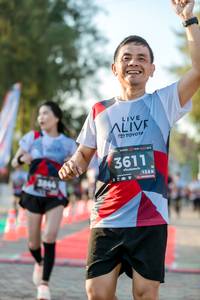 BIB: 3611, 128
                            <button type="button" onclick="openModal(6551471)" class="btn btn-primary btn-sm float-right btn-popup" data-toggle="modal" data-target=".modal-high-quality">
                        <i class="fas fa-shopping-cart"></i> Add to Cart
                    </button>
                                            <button type="button" onclick="isThisMe(6551471, true)" class="btn btn-success btn-sm float-right btn-popup btn-isme hidden" data-toggle="tooltip" data-placement="bottom" title="นี่คือรูปของคุณใช่ไหม คลิกที่นี่เพื่อเอาเข้าอัลบั้ม">
                        <i class="fas fa-plus"></i> Add to album
                    </button>
                    <button type="button" onclick="isThisMe(6551471, false)" class="btn btn-warning btn-sm float-right btn-popup btn-isnotme hidden">
                        <i class="fas fa-ban"></i> Remove from album
                    </button>