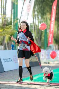 BIB: 6106
                            <button type="button" onclick="openModal(6562726)" class="btn btn-primary btn-sm float-right btn-popup" data-toggle="modal" data-target=".modal-high-quality">
                        <i class="fas fa-shopping-cart"></i> Add to Cart
                    </button>
                                            <button type="button" onclick="isThisMe(6562726, true)" class="btn btn-success btn-sm float-right btn-popup btn-isme hidden" data-toggle="tooltip" data-placement="bottom" title="นี่คือรูปของคุณใช่ไหม คลิกที่นี่เพื่อเอาเข้าอัลบั้ม">
                        <i class="fas fa-plus"></i> Add to album
                    </button>
                    <button type="button" onclick="isThisMe(6562726, false)" class="btn btn-warning btn-sm float-right btn-popup btn-isnotme hidden">
                        <i class="fas fa-ban"></i> Remove from album
                    </button>