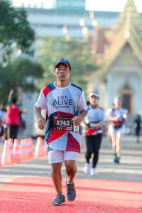 BIB: 3742
                            <button type="button" onclick="openModal(6556225)" class="btn btn-primary btn-sm float-right btn-popup" data-toggle="modal" data-target=".modal-high-quality">
                        <i class="fas fa-shopping-cart"></i> Add to Cart
                    </button>
                                            <button type="button" onclick="isThisMe(6556225, true)" class="btn btn-success btn-sm float-right btn-popup btn-isme hidden" data-toggle="tooltip" data-placement="bottom" title="นี่คือรูปของคุณใช่ไหม คลิกที่นี่เพื่อเอาเข้าอัลบั้ม">
                        <i class="fas fa-plus"></i> Add to album
                    </button>
                    <button type="button" onclick="isThisMe(6556225, false)" class="btn btn-warning btn-sm float-right btn-popup btn-isnotme hidden">
                        <i class="fas fa-ban"></i> Remove from album
                    </button>