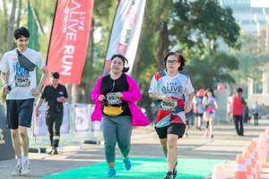 BIB: 7547
                            <button type="button" onclick="openModal(6562126)" class="btn btn-primary btn-sm float-right btn-popup" data-toggle="modal" data-target=".modal-high-quality">
                        <i class="fas fa-shopping-cart"></i> Add to Cart
                    </button>
                                            <button type="button" onclick="isThisMe(6562126, true)" class="btn btn-success btn-sm float-right btn-popup btn-isme hidden" data-toggle="tooltip" data-placement="bottom" title="นี่คือรูปของคุณใช่ไหม คลิกที่นี่เพื่อเอาเข้าอัลบั้ม">
                        <i class="fas fa-plus"></i> Add to album
                    </button>
                    <button type="button" onclick="isThisMe(6562126, false)" class="btn btn-warning btn-sm float-right btn-popup btn-isnotme hidden">
                        <i class="fas fa-ban"></i> Remove from album
                    </button>