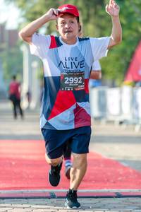 BIB: 2992, 128
                            <button type="button" onclick="openModal(6557756)" class="btn btn-primary btn-sm float-right btn-popup" data-toggle="modal" data-target=".modal-high-quality">
                        <i class="fas fa-shopping-cart"></i> Add to Cart
                    </button>
                                            <button type="button" onclick="isThisMe(6557756, true)" class="btn btn-success btn-sm float-right btn-popup btn-isme hidden" data-toggle="tooltip" data-placement="bottom" title="นี่คือรูปของคุณใช่ไหม คลิกที่นี่เพื่อเอาเข้าอัลบั้ม">
                        <i class="fas fa-plus"></i> Add to album
                    </button>
                    <button type="button" onclick="isThisMe(6557756, false)" class="btn btn-warning btn-sm float-right btn-popup btn-isnotme hidden">
                        <i class="fas fa-ban"></i> Remove from album
                    </button>