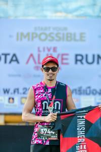 BIB: 3744, 128
                            <button type="button" onclick="openModal(6569098)" class="btn btn-primary btn-sm float-right btn-popup" data-toggle="modal" data-target=".modal-high-quality">
                        <i class="fas fa-shopping-cart"></i> Add to Cart
                    </button>
                                            <button type="button" onclick="isThisMe(6569098, true)" class="btn btn-success btn-sm float-right btn-popup btn-isme hidden" data-toggle="tooltip" data-placement="bottom" title="นี่คือรูปของคุณใช่ไหม คลิกที่นี่เพื่อเอาเข้าอัลบั้ม">
                        <i class="fas fa-plus"></i> Add to album
                    </button>
                    <button type="button" onclick="isThisMe(6569098, false)" class="btn btn-warning btn-sm float-right btn-popup btn-isnotme hidden">
                        <i class="fas fa-ban"></i> Remove from album
                    </button>