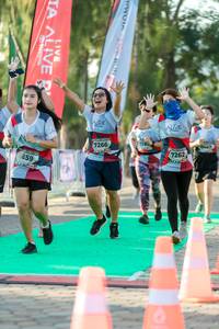 BIB: 718, 7266, 7262, 859
                            <button type="button" onclick="openModal(6557997)" class="btn btn-primary btn-sm float-right btn-popup" data-toggle="modal" data-target=".modal-high-quality">
                        <i class="fas fa-shopping-cart"></i> Add to Cart
                    </button>
                                            <button type="button" onclick="isThisMe(6557997, true)" class="btn btn-success btn-sm float-right btn-popup btn-isme hidden" data-toggle="tooltip" data-placement="bottom" title="นี่คือรูปของคุณใช่ไหม คลิกที่นี่เพื่อเอาเข้าอัลบั้ม">
                        <i class="fas fa-plus"></i> Add to album
                    </button>
                    <button type="button" onclick="isThisMe(6557997, false)" class="btn btn-warning btn-sm float-right btn-popup btn-isnotme hidden">
                        <i class="fas fa-ban"></i> Remove from album
                    </button>