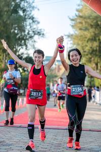 BIB: 3125, 2156, 2812
                            <button type="button" onclick="openModal(6548073)" class="btn btn-primary btn-sm float-right btn-popup" data-toggle="modal" data-target=".modal-high-quality">
                        <i class="fas fa-shopping-cart"></i> Add to Cart
                    </button>
                                            <button type="button" onclick="isThisMe(6548073, true)" class="btn btn-success btn-sm float-right btn-popup btn-isme hidden" data-toggle="tooltip" data-placement="bottom" title="นี่คือรูปของคุณใช่ไหม คลิกที่นี่เพื่อเอาเข้าอัลบั้ม">
                        <i class="fas fa-plus"></i> Add to album
                    </button>
                    <button type="button" onclick="isThisMe(6548073, false)" class="btn btn-warning btn-sm float-right btn-popup btn-isnotme hidden">
                        <i class="fas fa-ban"></i> Remove from album
                    </button>