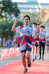 BIB: 
                            <button type="button" onclick="openModal(6550112)" class="btn btn-primary btn-sm float-right btn-popup" data-toggle="modal" data-target=".modal-high-quality">
                        <i class="fas fa-shopping-cart"></i> Add to Cart
                    </button>
                                            <button type="button" onclick="isThisMe(6550112, true)" class="btn btn-success btn-sm float-right btn-popup btn-isme hidden" data-toggle="tooltip" data-placement="bottom" title="นี่คือรูปของคุณใช่ไหม คลิกที่นี่เพื่อเอาเข้าอัลบั้ม">
                        <i class="fas fa-plus"></i> Add to album
                    </button>
                    <button type="button" onclick="isThisMe(6550112, false)" class="btn btn-warning btn-sm float-right btn-popup btn-isnotme hidden">
                        <i class="fas fa-ban"></i> Remove from album
                    </button>