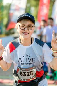 BIB: 2019, 6325
                            <button type="button" onclick="openModal(6560751)" class="btn btn-primary btn-sm float-right btn-popup" data-toggle="modal" data-target=".modal-high-quality">
                        <i class="fas fa-shopping-cart"></i> Add to Cart
                    </button>
                                            <button type="button" onclick="isThisMe(6560751, true)" class="btn btn-success btn-sm float-right btn-popup btn-isme hidden" data-toggle="tooltip" data-placement="bottom" title="นี่คือรูปของคุณใช่ไหม คลิกที่นี่เพื่อเอาเข้าอัลบั้ม">
                        <i class="fas fa-plus"></i> Add to album
                    </button>
                    <button type="button" onclick="isThisMe(6560751, false)" class="btn btn-warning btn-sm float-right btn-popup btn-isnotme hidden">
                        <i class="fas fa-ban"></i> Remove from album
                    </button>