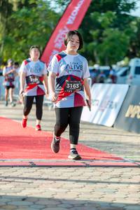 BIB: 3163
                            <button type="button" onclick="openModal(6563953)" class="btn btn-primary btn-sm float-right btn-popup" data-toggle="modal" data-target=".modal-high-quality">
                        <i class="fas fa-shopping-cart"></i> Add to Cart
                    </button>
                                            <button type="button" onclick="isThisMe(6563953, true)" class="btn btn-success btn-sm float-right btn-popup btn-isme hidden" data-toggle="tooltip" data-placement="bottom" title="นี่คือรูปของคุณใช่ไหม คลิกที่นี่เพื่อเอาเข้าอัลบั้ม">
                        <i class="fas fa-plus"></i> Add to album
                    </button>
                    <button type="button" onclick="isThisMe(6563953, false)" class="btn btn-warning btn-sm float-right btn-popup btn-isnotme hidden">
                        <i class="fas fa-ban"></i> Remove from album
                    </button>