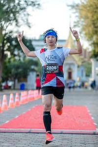 BIB: 2806
                            <button type="button" onclick="openModal(6543199)" class="btn btn-primary btn-sm float-right btn-popup" data-toggle="modal" data-target=".modal-high-quality">
                        <i class="fas fa-shopping-cart"></i> Add to Cart
                    </button>
                                            <button type="button" onclick="isThisMe(6543199, true)" class="btn btn-success btn-sm float-right btn-popup btn-isme hidden" data-toggle="tooltip" data-placement="bottom" title="นี่คือรูปของคุณใช่ไหม คลิกที่นี่เพื่อเอาเข้าอัลบั้ม">
                        <i class="fas fa-plus"></i> Add to album
                    </button>
                    <button type="button" onclick="isThisMe(6543199, false)" class="btn btn-warning btn-sm float-right btn-popup btn-isnotme hidden">
                        <i class="fas fa-ban"></i> Remove from album
                    </button>