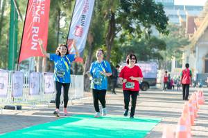 BIB: 6332, 6331
                            <button type="button" onclick="openModal(6563372)" class="btn btn-primary btn-sm float-right btn-popup" data-toggle="modal" data-target=".modal-high-quality">
                        <i class="fas fa-shopping-cart"></i> Add to Cart
                    </button>
                                            <button type="button" onclick="isThisMe(6563372, true)" class="btn btn-success btn-sm float-right btn-popup btn-isme hidden" data-toggle="tooltip" data-placement="bottom" title="นี่คือรูปของคุณใช่ไหม คลิกที่นี่เพื่อเอาเข้าอัลบั้ม">
                        <i class="fas fa-plus"></i> Add to album
                    </button>
                    <button type="button" onclick="isThisMe(6563372, false)" class="btn btn-warning btn-sm float-right btn-popup btn-isnotme hidden">
                        <i class="fas fa-ban"></i> Remove from album
                    </button>