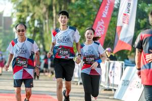 BIB: 2108, 2190, 2062
                            <button type="button" onclick="openModal(6559831)" class="btn btn-primary btn-sm float-right btn-popup" data-toggle="modal" data-target=".modal-high-quality">
                        <i class="fas fa-shopping-cart"></i> Add to Cart
                    </button>
                                            <button type="button" onclick="isThisMe(6559831, true)" class="btn btn-success btn-sm float-right btn-popup btn-isme hidden" data-toggle="tooltip" data-placement="bottom" title="นี่คือรูปของคุณใช่ไหม คลิกที่นี่เพื่อเอาเข้าอัลบั้ม">
                        <i class="fas fa-plus"></i> Add to album
                    </button>
                    <button type="button" onclick="isThisMe(6559831, false)" class="btn btn-warning btn-sm float-right btn-popup btn-isnotme hidden">
                        <i class="fas fa-ban"></i> Remove from album
                    </button>