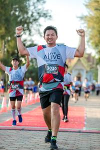 BIB: 3030, 2207
                            <button type="button" onclick="openModal(6551411)" class="btn btn-primary btn-sm float-right btn-popup" data-toggle="modal" data-target=".modal-high-quality">
                        <i class="fas fa-shopping-cart"></i> Add to Cart
                    </button>
                                            <button type="button" onclick="isThisMe(6551411, true)" class="btn btn-success btn-sm float-right btn-popup btn-isme hidden" data-toggle="tooltip" data-placement="bottom" title="นี่คือรูปของคุณใช่ไหม คลิกที่นี่เพื่อเอาเข้าอัลบั้ม">
                        <i class="fas fa-plus"></i> Add to album
                    </button>
                    <button type="button" onclick="isThisMe(6551411, false)" class="btn btn-warning btn-sm float-right btn-popup btn-isnotme hidden">
                        <i class="fas fa-ban"></i> Remove from album
                    </button>