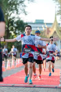 BIB: 2058, 2093
                            <button type="button" onclick="openModal(6550332)" class="btn btn-primary btn-sm float-right btn-popup" data-toggle="modal" data-target=".modal-high-quality">
                        <i class="fas fa-shopping-cart"></i> Add to Cart
                    </button>
                                            <button type="button" onclick="isThisMe(6550332, true)" class="btn btn-success btn-sm float-right btn-popup btn-isme hidden" data-toggle="tooltip" data-placement="bottom" title="นี่คือรูปของคุณใช่ไหม คลิกที่นี่เพื่อเอาเข้าอัลบั้ม">
                        <i class="fas fa-plus"></i> Add to album
                    </button>
                    <button type="button" onclick="isThisMe(6550332, false)" class="btn btn-warning btn-sm float-right btn-popup btn-isnotme hidden">
                        <i class="fas fa-ban"></i> Remove from album
                    </button>