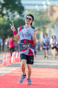 BIB: 2013, 128
                            <button type="button" onclick="openModal(6557385)" class="btn btn-primary btn-sm float-right btn-popup" data-toggle="modal" data-target=".modal-high-quality">
                        <i class="fas fa-shopping-cart"></i> Add to Cart
                    </button>
                                            <button type="button" onclick="isThisMe(6557385, true)" class="btn btn-success btn-sm float-right btn-popup btn-isme hidden" data-toggle="tooltip" data-placement="bottom" title="นี่คือรูปของคุณใช่ไหม คลิกที่นี่เพื่อเอาเข้าอัลบั้ม">
                        <i class="fas fa-plus"></i> Add to album
                    </button>
                    <button type="button" onclick="isThisMe(6557385, false)" class="btn btn-warning btn-sm float-right btn-popup btn-isnotme hidden">
                        <i class="fas fa-ban"></i> Remove from album
                    </button>