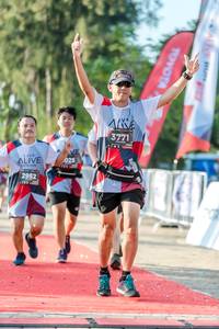 BIB: 3771, 025, 2952
                            <button type="button" onclick="openModal(6562485)" class="btn btn-primary btn-sm float-right btn-popup" data-toggle="modal" data-target=".modal-high-quality">
                        <i class="fas fa-shopping-cart"></i> Add to Cart
                    </button>
                                            <button type="button" onclick="isThisMe(6562485, true)" class="btn btn-success btn-sm float-right btn-popup btn-isme hidden" data-toggle="tooltip" data-placement="bottom" title="นี่คือรูปของคุณใช่ไหม คลิกที่นี่เพื่อเอาเข้าอัลบั้ม">
                        <i class="fas fa-plus"></i> Add to album
                    </button>
                    <button type="button" onclick="isThisMe(6562485, false)" class="btn btn-warning btn-sm float-right btn-popup btn-isnotme hidden">
                        <i class="fas fa-ban"></i> Remove from album
                    </button>