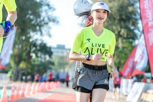 BIB: 
                            <button type="button" onclick="openModal(6563335)" class="btn btn-primary btn-sm float-right btn-popup" data-toggle="modal" data-target=".modal-high-quality">
                        <i class="fas fa-shopping-cart"></i> Add to Cart
                    </button>
                                            <button type="button" onclick="isThisMe(6563335, true)" class="btn btn-success btn-sm float-right btn-popup btn-isme hidden" data-toggle="tooltip" data-placement="bottom" title="นี่คือรูปของคุณใช่ไหม คลิกที่นี่เพื่อเอาเข้าอัลบั้ม">
                        <i class="fas fa-plus"></i> Add to album
                    </button>
                    <button type="button" onclick="isThisMe(6563335, false)" class="btn btn-warning btn-sm float-right btn-popup btn-isnotme hidden">
                        <i class="fas fa-ban"></i> Remove from album
                    </button>