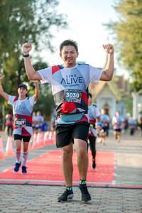 BIB: 3030, 2207
                            <button type="button" onclick="openModal(6551408)" class="btn btn-primary btn-sm float-right btn-popup" data-toggle="modal" data-target=".modal-high-quality">
                        <i class="fas fa-shopping-cart"></i> Add to Cart
                    </button>
                                            <button type="button" onclick="isThisMe(6551408, true)" class="btn btn-success btn-sm float-right btn-popup btn-isme hidden" data-toggle="tooltip" data-placement="bottom" title="นี่คือรูปของคุณใช่ไหม คลิกที่นี่เพื่อเอาเข้าอัลบั้ม">
                        <i class="fas fa-plus"></i> Add to album
                    </button>
                    <button type="button" onclick="isThisMe(6551408, false)" class="btn btn-warning btn-sm float-right btn-popup btn-isnotme hidden">
                        <i class="fas fa-ban"></i> Remove from album
                    </button>