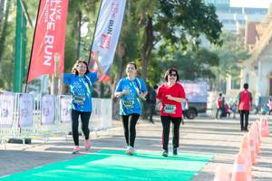 BIB: 6094, 6331
                            <button type="button" onclick="openModal(6563373)" class="btn btn-primary btn-sm float-right btn-popup" data-toggle="modal" data-target=".modal-high-quality">
                        <i class="fas fa-shopping-cart"></i> Add to Cart
                    </button>
                                            <button type="button" onclick="isThisMe(6563373, true)" class="btn btn-success btn-sm float-right btn-popup btn-isme hidden" data-toggle="tooltip" data-placement="bottom" title="นี่คือรูปของคุณใช่ไหม คลิกที่นี่เพื่อเอาเข้าอัลบั้ม">
                        <i class="fas fa-plus"></i> Add to album
                    </button>
                    <button type="button" onclick="isThisMe(6563373, false)" class="btn btn-warning btn-sm float-right btn-popup btn-isnotme hidden">
                        <i class="fas fa-ban"></i> Remove from album
                    </button>