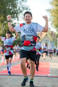 BIB: 3030, 2207
                            <button type="button" onclick="openModal(6551413)" class="btn btn-primary btn-sm float-right btn-popup" data-toggle="modal" data-target=".modal-high-quality">
                        <i class="fas fa-shopping-cart"></i> Add to Cart
                    </button>
                                            <button type="button" onclick="isThisMe(6551413, true)" class="btn btn-success btn-sm float-right btn-popup btn-isme hidden" data-toggle="tooltip" data-placement="bottom" title="นี่คือรูปของคุณใช่ไหม คลิกที่นี่เพื่อเอาเข้าอัลบั้ม">
                        <i class="fas fa-plus"></i> Add to album
                    </button>
                    <button type="button" onclick="isThisMe(6551413, false)" class="btn btn-warning btn-sm float-right btn-popup btn-isnotme hidden">
                        <i class="fas fa-ban"></i> Remove from album
                    </button>