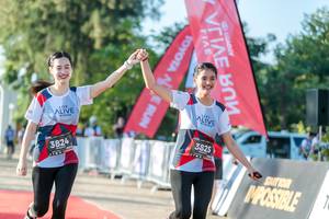 BIB: 3825, 3824
                            <button type="button" onclick="openModal(6562995)" class="btn btn-primary btn-sm float-right btn-popup" data-toggle="modal" data-target=".modal-high-quality">
                        <i class="fas fa-shopping-cart"></i> Add to Cart
                    </button>
                                            <button type="button" onclick="isThisMe(6562995, true)" class="btn btn-success btn-sm float-right btn-popup btn-isme hidden" data-toggle="tooltip" data-placement="bottom" title="นี่คือรูปของคุณใช่ไหม คลิกที่นี่เพื่อเอาเข้าอัลบั้ม">
                        <i class="fas fa-plus"></i> Add to album
                    </button>
                    <button type="button" onclick="isThisMe(6562995, false)" class="btn btn-warning btn-sm float-right btn-popup btn-isnotme hidden">
                        <i class="fas fa-ban"></i> Remove from album
                    </button>