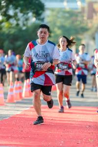 BIB: 2160, 298
                            <button type="button" onclick="openModal(6557398)" class="btn btn-primary btn-sm float-right btn-popup" data-toggle="modal" data-target=".modal-high-quality">
                        <i class="fas fa-shopping-cart"></i> Add to Cart
                    </button>
                                            <button type="button" onclick="isThisMe(6557398, true)" class="btn btn-success btn-sm float-right btn-popup btn-isme hidden" data-toggle="tooltip" data-placement="bottom" title="นี่คือรูปของคุณใช่ไหม คลิกที่นี่เพื่อเอาเข้าอัลบั้ม">
                        <i class="fas fa-plus"></i> Add to album
                    </button>
                    <button type="button" onclick="isThisMe(6557398, false)" class="btn btn-warning btn-sm float-right btn-popup btn-isnotme hidden">
                        <i class="fas fa-ban"></i> Remove from album
                    </button>