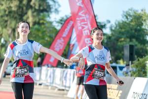 BIB: 3824
                            <button type="button" onclick="openModal(6562998)" class="btn btn-primary btn-sm float-right btn-popup" data-toggle="modal" data-target=".modal-high-quality">
                        <i class="fas fa-shopping-cart"></i> Add to Cart
                    </button>
                                            <button type="button" onclick="isThisMe(6562998, true)" class="btn btn-success btn-sm float-right btn-popup btn-isme hidden" data-toggle="tooltip" data-placement="bottom" title="นี่คือรูปของคุณใช่ไหม คลิกที่นี่เพื่อเอาเข้าอัลบั้ม">
                        <i class="fas fa-plus"></i> Add to album
                    </button>
                    <button type="button" onclick="isThisMe(6562998, false)" class="btn btn-warning btn-sm float-right btn-popup btn-isnotme hidden">
                        <i class="fas fa-ban"></i> Remove from album
                    </button>