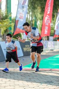 BIB: 8006
                            <button type="button" onclick="openModal(6563906)" class="btn btn-primary btn-sm float-right btn-popup" data-toggle="modal" data-target=".modal-high-quality">
                        <i class="fas fa-shopping-cart"></i> Add to Cart
                    </button>
                                            <button type="button" onclick="isThisMe(6563906, true)" class="btn btn-success btn-sm float-right btn-popup btn-isme hidden" data-toggle="tooltip" data-placement="bottom" title="นี่คือรูปของคุณใช่ไหม คลิกที่นี่เพื่อเอาเข้าอัลบั้ม">
                        <i class="fas fa-plus"></i> Add to album
                    </button>
                    <button type="button" onclick="isThisMe(6563906, false)" class="btn btn-warning btn-sm float-right btn-popup btn-isnotme hidden">
                        <i class="fas fa-ban"></i> Remove from album
                    </button>