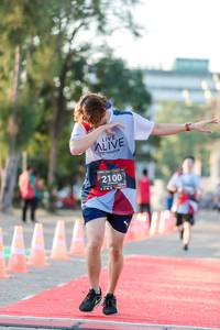 BIB: 2100
                            <button type="button" onclick="openModal(6548118)" class="btn btn-primary btn-sm float-right btn-popup" data-toggle="modal" data-target=".modal-high-quality">
                        <i class="fas fa-shopping-cart"></i> Add to Cart
                    </button>
                                            <button type="button" onclick="isThisMe(6548118, true)" class="btn btn-success btn-sm float-right btn-popup btn-isme hidden" data-toggle="tooltip" data-placement="bottom" title="นี่คือรูปของคุณใช่ไหม คลิกที่นี่เพื่อเอาเข้าอัลบั้ม">
                        <i class="fas fa-plus"></i> Add to album
                    </button>
                    <button type="button" onclick="isThisMe(6548118, false)" class="btn btn-warning btn-sm float-right btn-popup btn-isnotme hidden">
                        <i class="fas fa-ban"></i> Remove from album
                    </button>