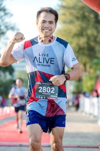 BIB: 2802, 128
                            <button type="button" onclick="openModal(6550760)" class="btn btn-primary btn-sm float-right btn-popup" data-toggle="modal" data-target=".modal-high-quality">
                        <i class="fas fa-shopping-cart"></i> Add to Cart
                    </button>
                                            <button type="button" onclick="isThisMe(6550760, true)" class="btn btn-success btn-sm float-right btn-popup btn-isme hidden" data-toggle="tooltip" data-placement="bottom" title="นี่คือรูปของคุณใช่ไหม คลิกที่นี่เพื่อเอาเข้าอัลบั้ม">
                        <i class="fas fa-plus"></i> Add to album
                    </button>
                    <button type="button" onclick="isThisMe(6550760, false)" class="btn btn-warning btn-sm float-right btn-popup btn-isnotme hidden">
                        <i class="fas fa-ban"></i> Remove from album
                    </button>