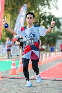 BIB: 3728, 128
                            <button type="button" onclick="openModal(6546603)" class="btn btn-primary btn-sm float-right btn-popup" data-toggle="modal" data-target=".modal-high-quality">
                        <i class="fas fa-shopping-cart"></i> Add to Cart
                    </button>
                                            <button type="button" onclick="isThisMe(6546603, true)" class="btn btn-success btn-sm float-right btn-popup btn-isme hidden" data-toggle="tooltip" data-placement="bottom" title="นี่คือรูปของคุณใช่ไหม คลิกที่นี่เพื่อเอาเข้าอัลบั้ม">
                        <i class="fas fa-plus"></i> Add to album
                    </button>
                    <button type="button" onclick="isThisMe(6546603, false)" class="btn btn-warning btn-sm float-right btn-popup btn-isnotme hidden">
                        <i class="fas fa-ban"></i> Remove from album
                    </button>