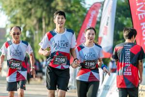 BIB: 2108, 2062, 2190, 128
                            <button type="button" onclick="openModal(6559837)" class="btn btn-primary btn-sm float-right btn-popup" data-toggle="modal" data-target=".modal-high-quality">
                        <i class="fas fa-shopping-cart"></i> Add to Cart
                    </button>
                                            <button type="button" onclick="isThisMe(6559837, true)" class="btn btn-success btn-sm float-right btn-popup btn-isme hidden" data-toggle="tooltip" data-placement="bottom" title="นี่คือรูปของคุณใช่ไหม คลิกที่นี่เพื่อเอาเข้าอัลบั้ม">
                        <i class="fas fa-plus"></i> Add to album
                    </button>
                    <button type="button" onclick="isThisMe(6559837, false)" class="btn btn-warning btn-sm float-right btn-popup btn-isnotme hidden">
                        <i class="fas fa-ban"></i> Remove from album
                    </button>