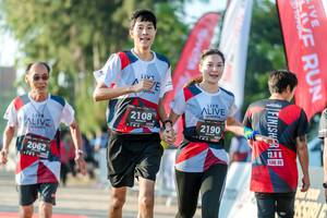 BIB: 2108, 2190, 2062
                            <button type="button" onclick="openModal(6559839)" class="btn btn-primary btn-sm float-right btn-popup" data-toggle="modal" data-target=".modal-high-quality">
                        <i class="fas fa-shopping-cart"></i> Add to Cart
                    </button>
                                            <button type="button" onclick="isThisMe(6559839, true)" class="btn btn-success btn-sm float-right btn-popup btn-isme hidden" data-toggle="tooltip" data-placement="bottom" title="นี่คือรูปของคุณใช่ไหม คลิกที่นี่เพื่อเอาเข้าอัลบั้ม">
                        <i class="fas fa-plus"></i> Add to album
                    </button>
                    <button type="button" onclick="isThisMe(6559839, false)" class="btn btn-warning btn-sm float-right btn-popup btn-isnotme hidden">
                        <i class="fas fa-ban"></i> Remove from album
                    </button>