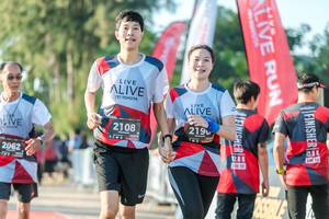 BIB: 2062
                            <button type="button" onclick="openModal(6559843)" class="btn btn-primary btn-sm float-right btn-popup" data-toggle="modal" data-target=".modal-high-quality">
                        <i class="fas fa-shopping-cart"></i> Add to Cart
                    </button>
                                            <button type="button" onclick="isThisMe(6559843, true)" class="btn btn-success btn-sm float-right btn-popup btn-isme hidden" data-toggle="tooltip" data-placement="bottom" title="นี่คือรูปของคุณใช่ไหม คลิกที่นี่เพื่อเอาเข้าอัลบั้ม">
                        <i class="fas fa-plus"></i> Add to album
                    </button>
                    <button type="button" onclick="isThisMe(6559843, false)" class="btn btn-warning btn-sm float-right btn-popup btn-isnotme hidden">
                        <i class="fas fa-ban"></i> Remove from album
                    </button>