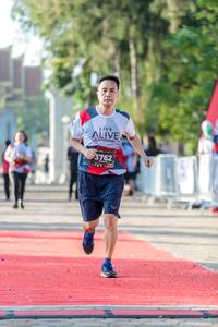 BIB: 3762
                            <button type="button" onclick="openModal(6561291)" class="btn btn-primary btn-sm float-right btn-popup" data-toggle="modal" data-target=".modal-high-quality">
                        <i class="fas fa-shopping-cart"></i> Add to Cart
                    </button>
                                            <button type="button" onclick="isThisMe(6561291, true)" class="btn btn-success btn-sm float-right btn-popup btn-isme hidden" data-toggle="tooltip" data-placement="bottom" title="นี่คือรูปของคุณใช่ไหม คลิกที่นี่เพื่อเอาเข้าอัลบั้ม">
                        <i class="fas fa-plus"></i> Add to album
                    </button>
                    <button type="button" onclick="isThisMe(6561291, false)" class="btn btn-warning btn-sm float-right btn-popup btn-isnotme hidden">
                        <i class="fas fa-ban"></i> Remove from album
                    </button>