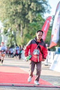 BIB: 422
                            <button type="button" onclick="openModal(6560634)" class="btn btn-primary btn-sm float-right btn-popup" data-toggle="modal" data-target=".modal-high-quality">
                        <i class="fas fa-shopping-cart"></i> Add to Cart
                    </button>
                                            <button type="button" onclick="isThisMe(6560634, true)" class="btn btn-success btn-sm float-right btn-popup btn-isme hidden" data-toggle="tooltip" data-placement="bottom" title="นี่คือรูปของคุณใช่ไหม คลิกที่นี่เพื่อเอาเข้าอัลบั้ม">
                        <i class="fas fa-plus"></i> Add to album
                    </button>
                    <button type="button" onclick="isThisMe(6560634, false)" class="btn btn-warning btn-sm float-right btn-popup btn-isnotme hidden">
                        <i class="fas fa-ban"></i> Remove from album
                    </button>