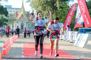 BIB: 3124, 3021
                            <button type="button" onclick="openModal(6561796)" class="btn btn-primary btn-sm float-right btn-popup" data-toggle="modal" data-target=".modal-high-quality">
                        <i class="fas fa-shopping-cart"></i> Add to Cart
                    </button>
                                            <button type="button" onclick="isThisMe(6561796, true)" class="btn btn-success btn-sm float-right btn-popup btn-isme hidden" data-toggle="tooltip" data-placement="bottom" title="นี่คือรูปของคุณใช่ไหม คลิกที่นี่เพื่อเอาเข้าอัลบั้ม">
                        <i class="fas fa-plus"></i> Add to album
                    </button>
                    <button type="button" onclick="isThisMe(6561796, false)" class="btn btn-warning btn-sm float-right btn-popup btn-isnotme hidden">
                        <i class="fas fa-ban"></i> Remove from album
                    </button>