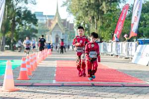 BIB: 8001, 8005
                            <button type="button" onclick="openModal(6560815)" class="btn btn-primary btn-sm float-right btn-popup" data-toggle="modal" data-target=".modal-high-quality">
                        <i class="fas fa-shopping-cart"></i> Add to Cart
                    </button>
                                            <button type="button" onclick="isThisMe(6560815, true)" class="btn btn-success btn-sm float-right btn-popup btn-isme hidden" data-toggle="tooltip" data-placement="bottom" title="นี่คือรูปของคุณใช่ไหม คลิกที่นี่เพื่อเอาเข้าอัลบั้ม">
                        <i class="fas fa-plus"></i> Add to album
                    </button>
                    <button type="button" onclick="isThisMe(6560815, false)" class="btn btn-warning btn-sm float-right btn-popup btn-isnotme hidden">
                        <i class="fas fa-ban"></i> Remove from album
                    </button>