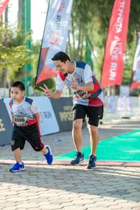 BIB: 8006
                            <button type="button" onclick="openModal(6563907)" class="btn btn-primary btn-sm float-right btn-popup" data-toggle="modal" data-target=".modal-high-quality">
                        <i class="fas fa-shopping-cart"></i> Add to Cart
                    </button>
                                            <button type="button" onclick="isThisMe(6563907, true)" class="btn btn-success btn-sm float-right btn-popup btn-isme hidden" data-toggle="tooltip" data-placement="bottom" title="นี่คือรูปของคุณใช่ไหม คลิกที่นี่เพื่อเอาเข้าอัลบั้ม">
                        <i class="fas fa-plus"></i> Add to album
                    </button>
                    <button type="button" onclick="isThisMe(6563907, false)" class="btn btn-warning btn-sm float-right btn-popup btn-isnotme hidden">
                        <i class="fas fa-ban"></i> Remove from album
                    </button>