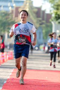 BIB: 3720
                            <button type="button" onclick="openModal(6563467)" class="btn btn-primary btn-sm float-right btn-popup" data-toggle="modal" data-target=".modal-high-quality">
                        <i class="fas fa-shopping-cart"></i> Add to Cart
                    </button>
                                            <button type="button" onclick="isThisMe(6563467, true)" class="btn btn-success btn-sm float-right btn-popup btn-isme hidden" data-toggle="tooltip" data-placement="bottom" title="นี่คือรูปของคุณใช่ไหม คลิกที่นี่เพื่อเอาเข้าอัลบั้ม">
                        <i class="fas fa-plus"></i> Add to album
                    </button>
                    <button type="button" onclick="isThisMe(6563467, false)" class="btn btn-warning btn-sm float-right btn-popup btn-isnotme hidden">
                        <i class="fas fa-ban"></i> Remove from album
                    </button>