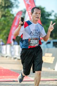 BIB: 2205, 128
                            <button type="button" onclick="openModal(6562191)" class="btn btn-primary btn-sm float-right btn-popup" data-toggle="modal" data-target=".modal-high-quality">
                        <i class="fas fa-shopping-cart"></i> Add to Cart
                    </button>
                                            <button type="button" onclick="isThisMe(6562191, true)" class="btn btn-success btn-sm float-right btn-popup btn-isme hidden" data-toggle="tooltip" data-placement="bottom" title="นี่คือรูปของคุณใช่ไหม คลิกที่นี่เพื่อเอาเข้าอัลบั้ม">
                        <i class="fas fa-plus"></i> Add to album
                    </button>
                    <button type="button" onclick="isThisMe(6562191, false)" class="btn btn-warning btn-sm float-right btn-popup btn-isnotme hidden">
                        <i class="fas fa-ban"></i> Remove from album
                    </button>